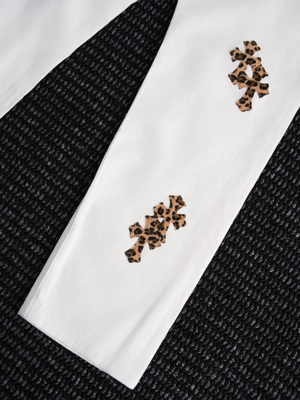 Chrome Hearts Leopard Cross Patch White Jeans — detail