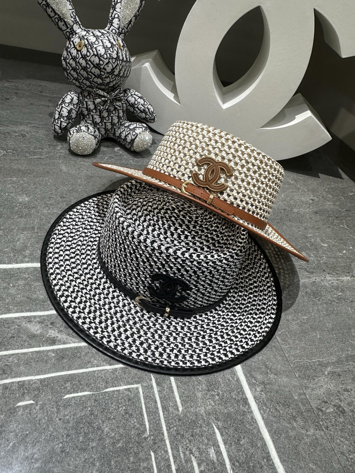 Sailin Concave Top Edged Flat Cap